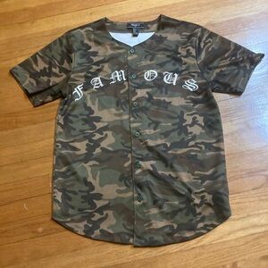 Forever 21 camo jersey size small